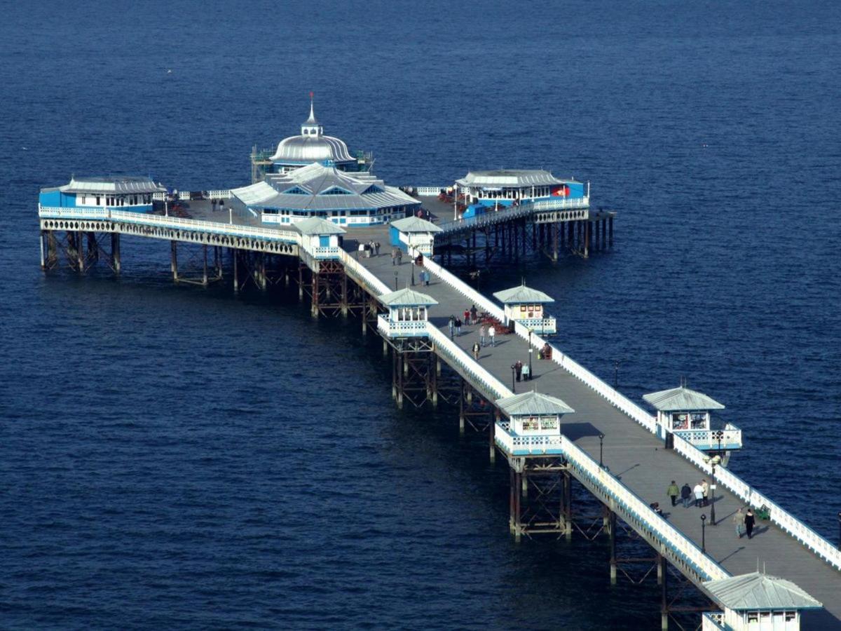 Traeth Teras Βίλα Λαντούντνο Εξωτερικό φωτογραφία